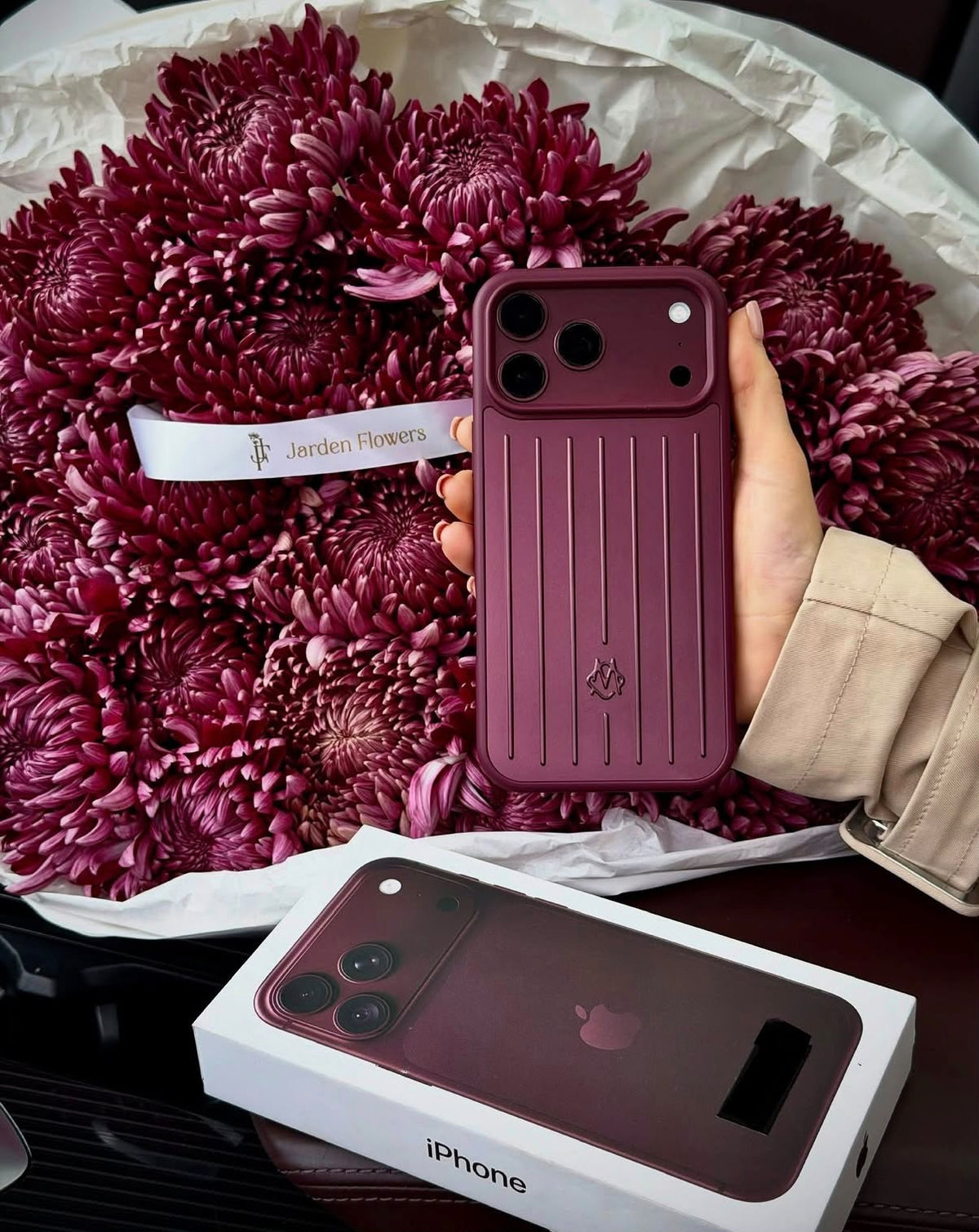 Zyntra™ Rimowa Style Aluminum Groove Matte Luggage Case for iPhone