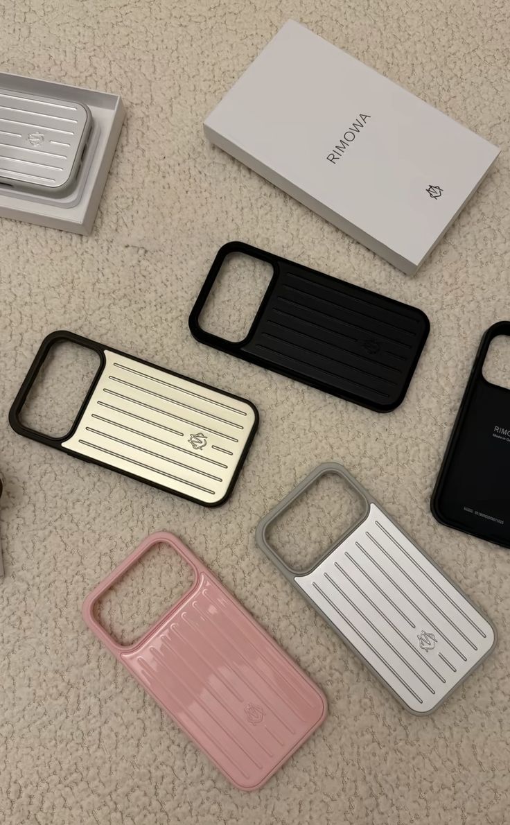 Zyntra™ Rimowa Style Aluminum Groove Matte Luggage Case for iPhone